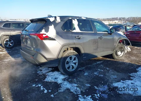 2022 Toyota Rav4 Le z USA, uszkodzony, nr VIN 2T3H1RFV2NC190962